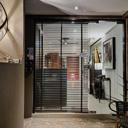 Hotel Check In Saladaeng (Adults Only) Bangkok Esterno foto