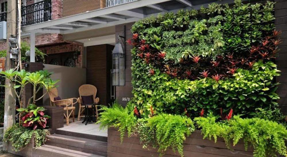 Hotel Check In Saladaeng (Adults Only) Bangkok Esterno foto