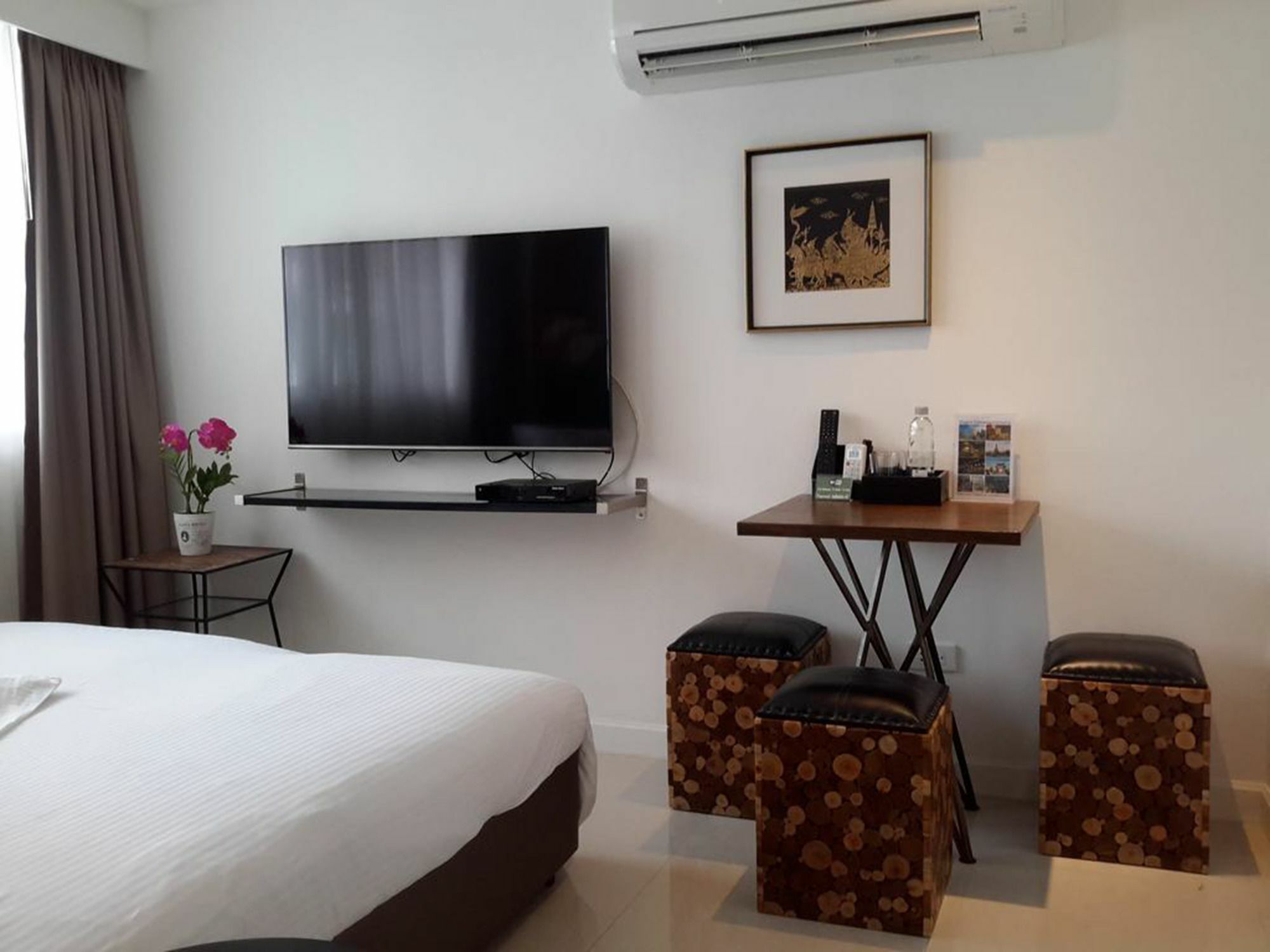 Hotel Check In Saladaeng (Adults Only) Bangkok Esterno foto