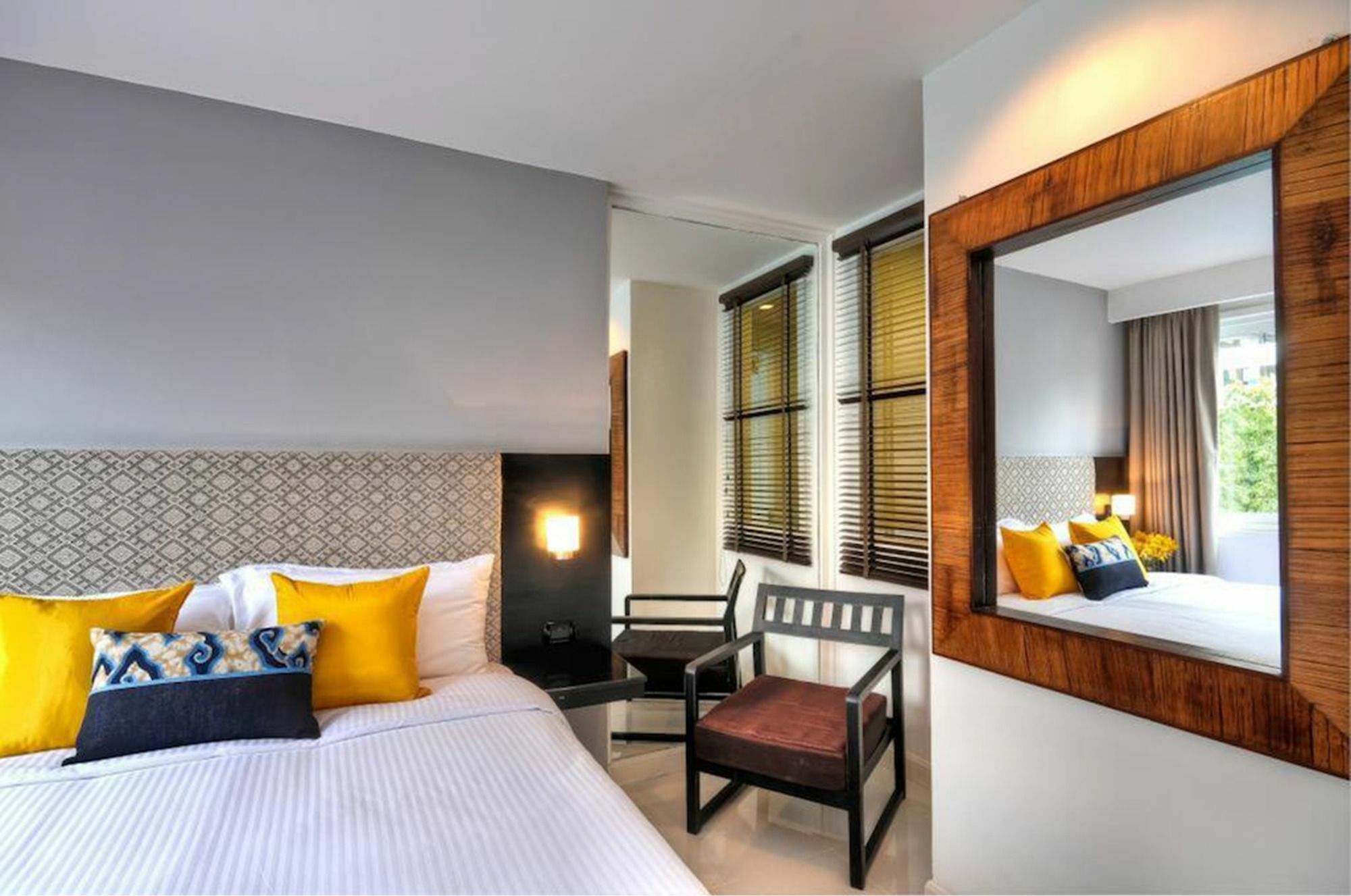 Hotel Check In Saladaeng (Adults Only) Bangkok Esterno foto